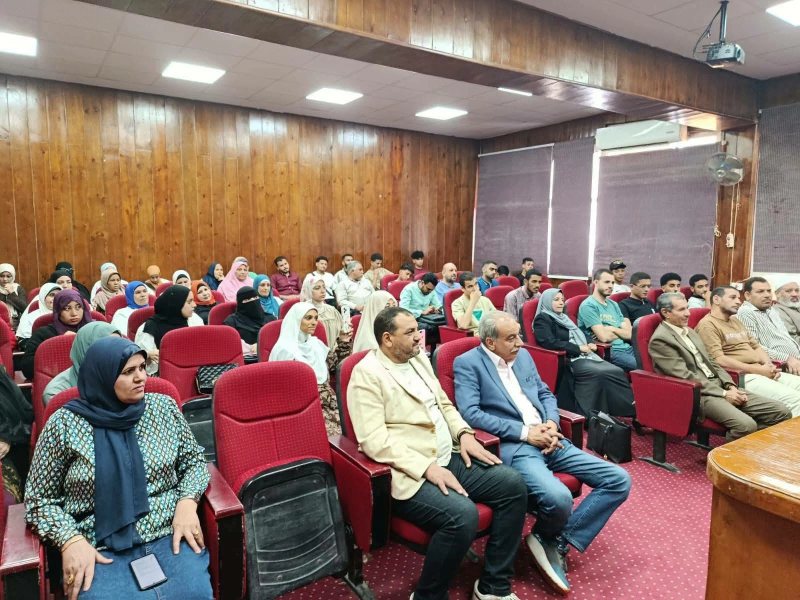 محافظ بني سويف يبحث مع رئيس «الرقابة» تيسير إجراءات الصادرات والواردات دعمًا للمستثمرين