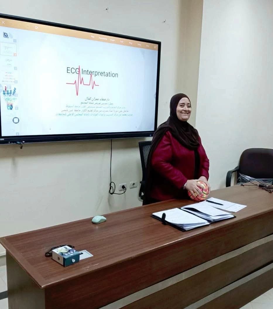 مستشفى القلب بجامعة أسيوط ينظم تدريبًا للتمريض حول مهارات رسم القلب والتعامل مع اضطرابات نظم القلب