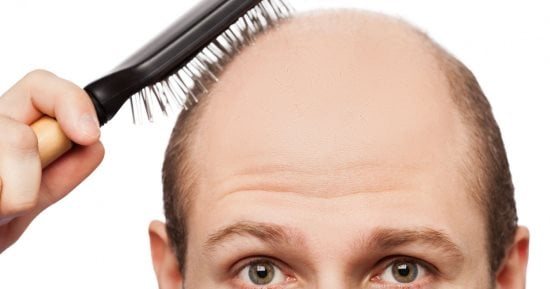 تساقط الشعر عند الرجال؟.. دراسة تكشف زيتًا قد يساعد على مكافحته