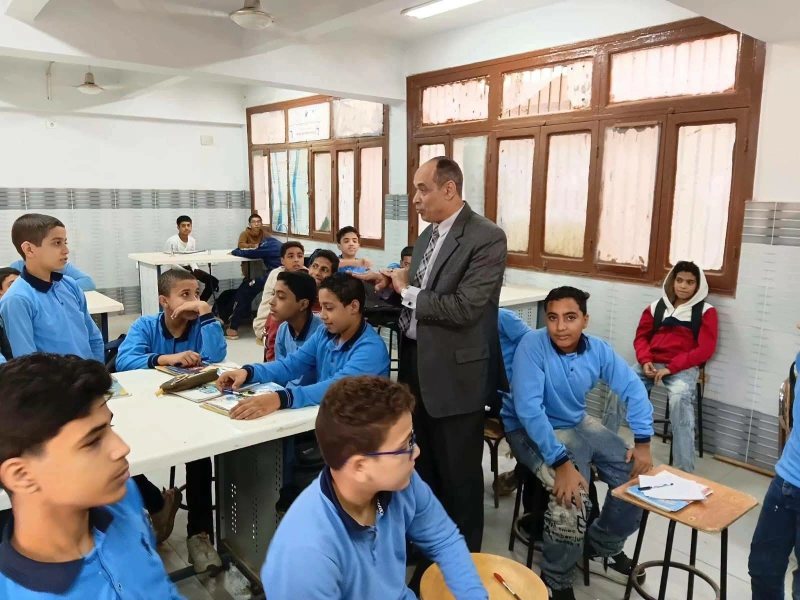 بسبب ضعف الحضور.. استدعاء مدير مدرسة في القليوبية للتحقيق