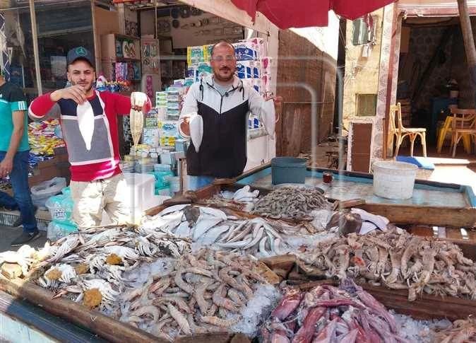 أسعار الأسماك والمأكولات البحرية بأسواق الإسكندرية اليوم السبت 10 أكتوبر 2026