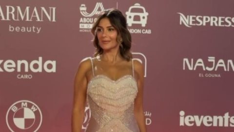 انجى المقدم وهدى الاتربي يتألقن على ريد كاربت "الربيع في إمروز" بالجونة