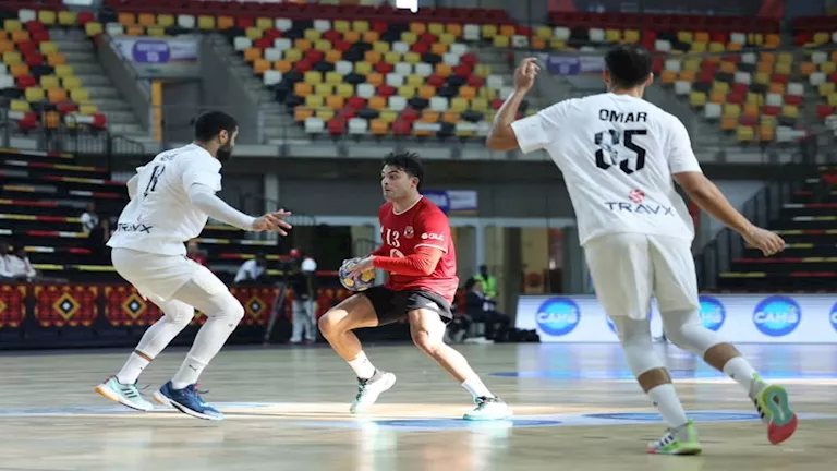 هدف قاتل في الثواني الأخيرة.. كيف حسم الأهلي لقب إفريقيا لكرة اليد أمام الزمالك؟ (فيديو)