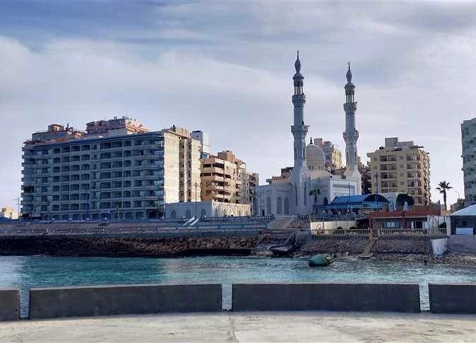 الأمواج تصل إلى 1.75.. تحذير من الشبورة في مطروح اليوم الثلاثاء